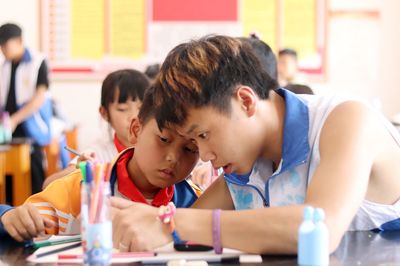 美育潤鄉(xiāng)土 舞蹈輔導服務將藝術課堂搬進村村寨寨